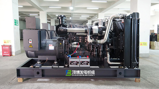 重塑能源格局：柴油發(fā)電機(jī)組在高溫高濕環(huán)境中提供穩(wěn)定電力，為現(xiàn)代工業(yè)注入強(qiáng)勁動(dòng)力